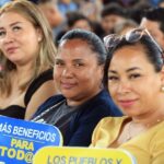 El programa de becas PIAM, en convenio con la UMET, ofrece capacitación técnica gratuita en marketing y administración para impulsar los emprendimientos productivos de jóvenes y mujeres pertenecientes a pueblos y nacionalidades / Foto: Cortesía Presidencia del Ecuador.