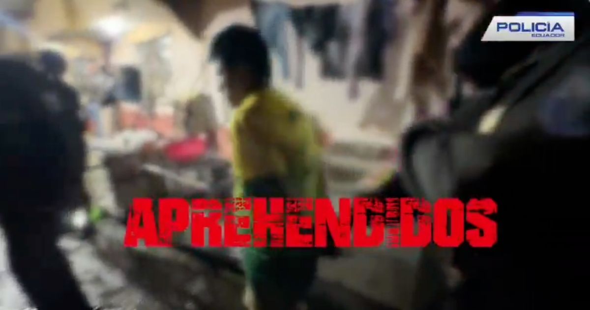 La Policía Nacional rescató a seis menores de edad tras operativos en Tungurahua y Santo Domingo de los Tsáchilas. La investigación apunta a una red con nexos internacionales. Foto: Captura video de la Policía Nacional.